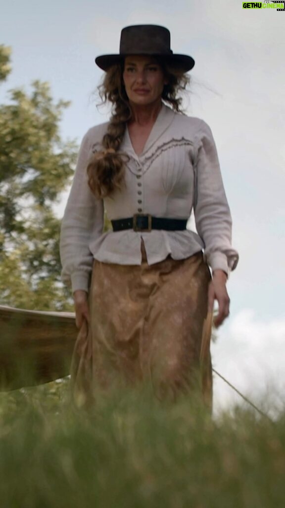 Faith Hill Instagram - Margaret Dutton is a character with many layers. Watch #1883TV on @paramountnetwork Sunday June 18.