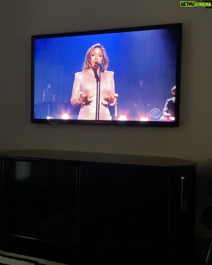 Faith Hill Instagram - @mickeyguyton .....Black Like Me Forgive me for the curse word... I wanted to record Mickey’s entire performance but I was so taken BY her performance I forgot to press record😳😳😳 First performance on the Grammys!!!! Killed it!!!! Mickey Guyton has been recording country music for a few years now. However,  Black Like Me is the song that hit me hard this time. I’ll be the first to admit that I have a lot of work to do in most areas of my life.  Let’s get real. Three chords and the truth.....right?  That’s how country music is described by country music artists and those that love and listen to country music. Well, this is about as true as it gets.