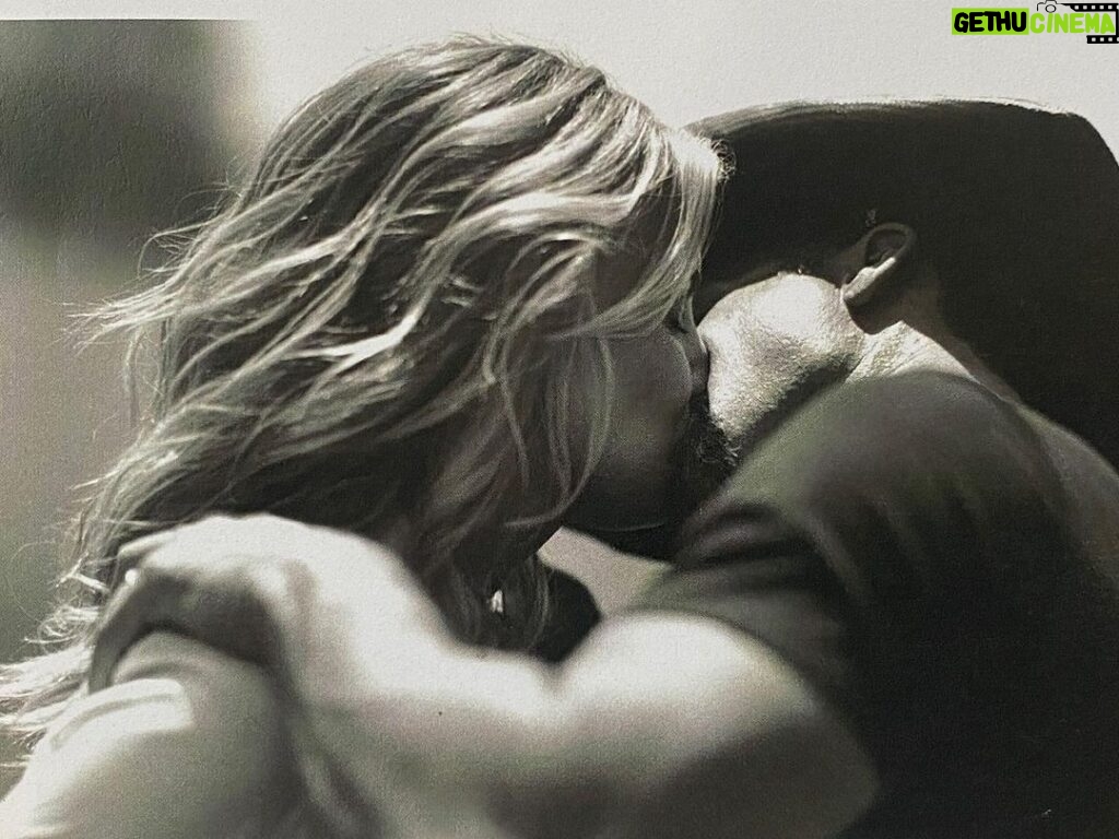 Faith Hill Instagram - To my Valentine, A kiss is not just a kiss when you are kissing your true one and only......Valentine