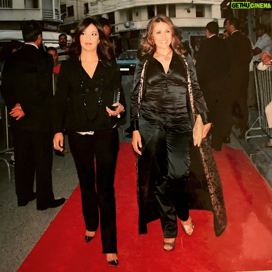 Fatima Khair Instagram - شكرا حنان على هاد الصورة اللي بعثي لي هاد الصباح كانت خلال المهرحان الوطني للسينما بطنجة وأسعدتني كثيرا لاننا قضينا سنوات من حياتنا تقاسمنا فيها أشياء كثيرة صعب نسيانها الله يوفقك في حياتك المهنية و الأسرية يارب ❤@hanane_el_fadili_
