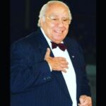 Fatima Khair Instagram - أول من أعطاني فرصة الظهور الأولى على شاشة التلفزيون في أول بطولة من خلال مسلسل وفاء في أواخر الثمانينات رحم الله الاستاذ والفنان القدير حمادي عمور وألهم أهله ومحبيه الصبر والسلوان إنا لله وإنا إليه راجعون