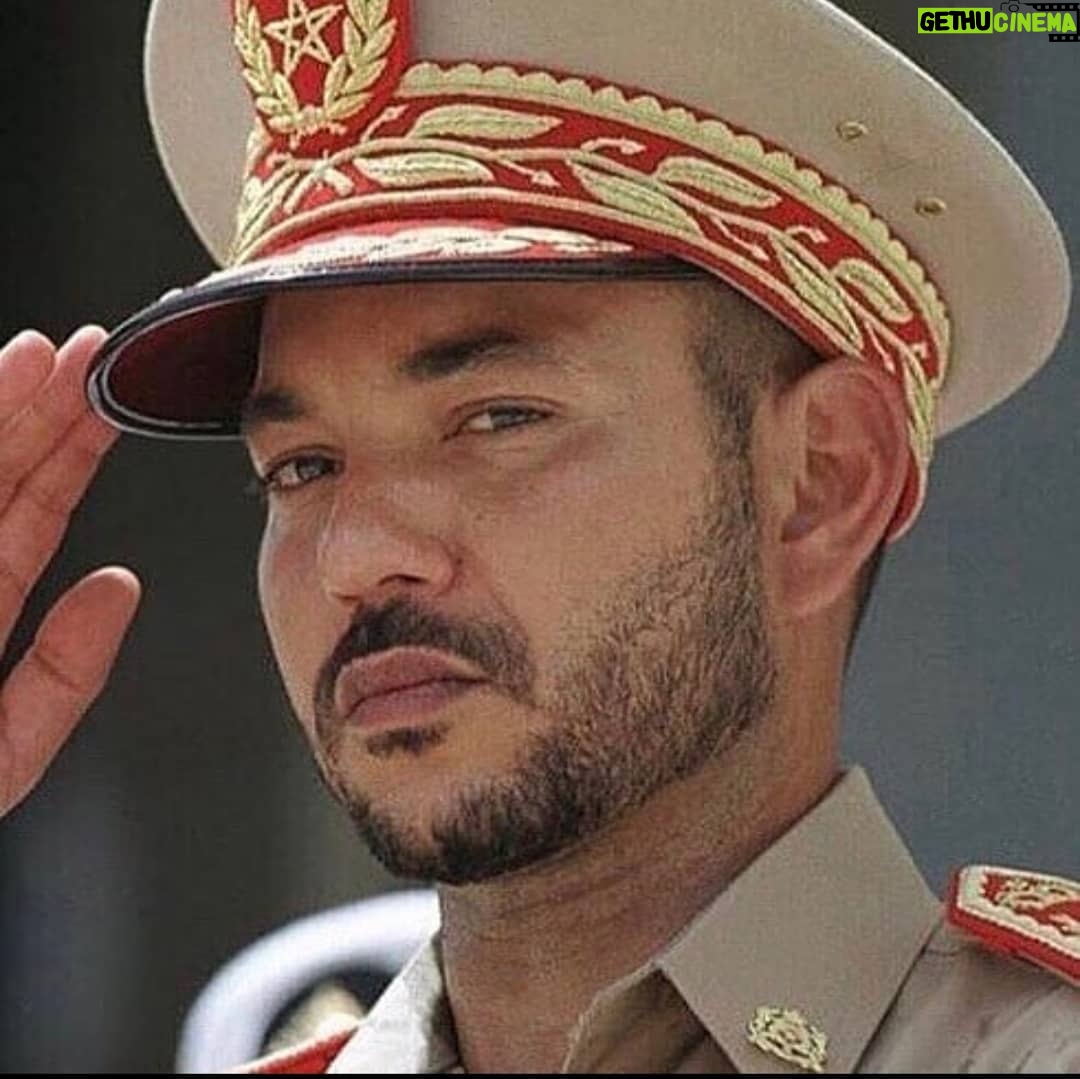 Fatima Khair Instagram - للفخامة عنوان تحية حب وولاء وتقدير الله الوطن الملك 🇲🇦❤