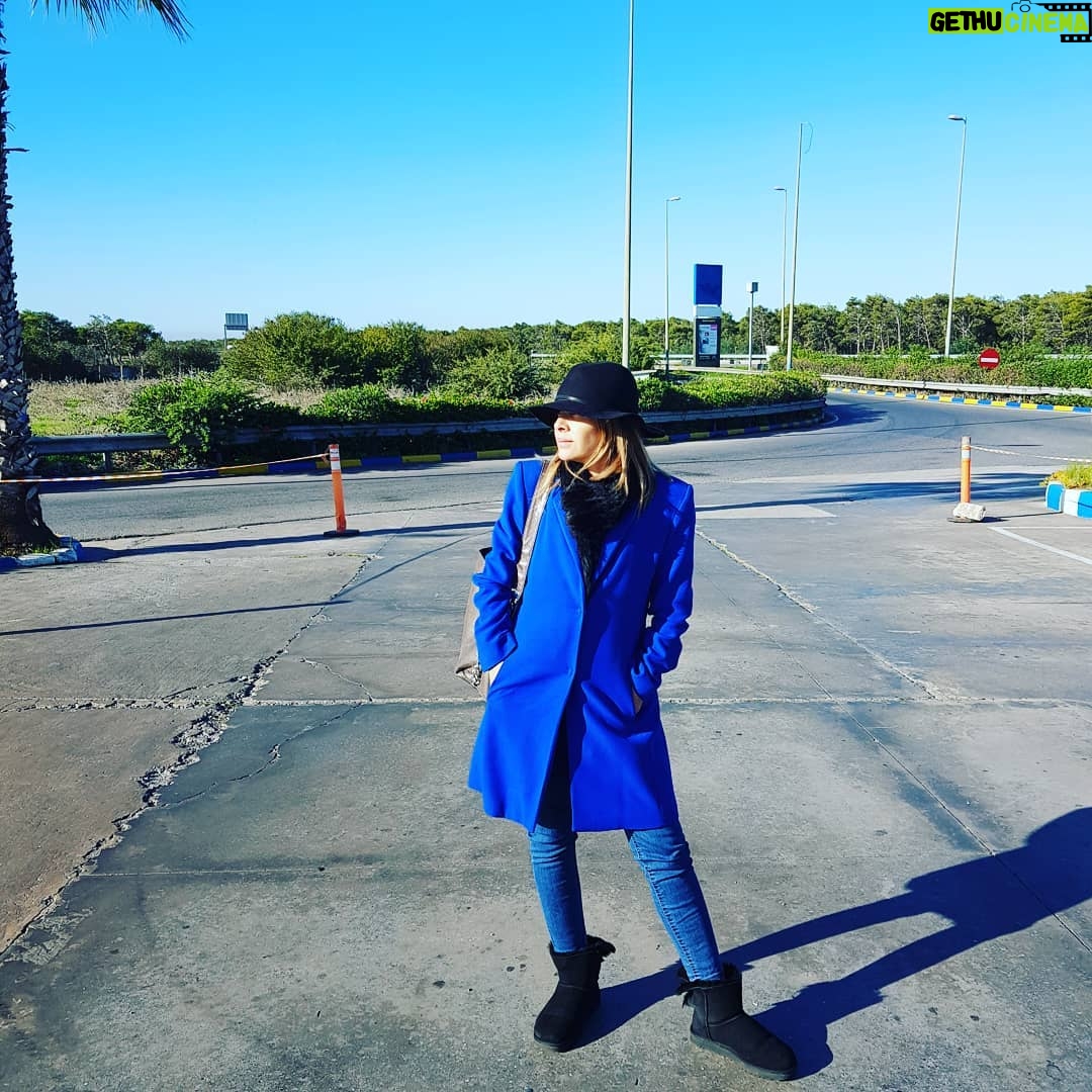 Fatima Khair Instagram - Bonjour tout le monde 🌷toujours sur la route 👋