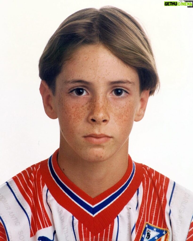 Fernando Torres Instagram - Feliz cumpleaños ‘Niño’ ❤️🤍 Por muchos más años llevando al Atleti por bandera 🥳 ¡Te queremos, Fernando!