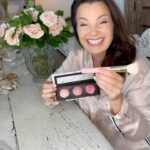 Fran Drescher Instagram - Hi u guys! 💗 Oct. is Breast Cancer Awareness month & I partnered w/ @lauragellerbeauty again to design a limited edition kit! 20% of the proceeds go to my charity @cancerschmancer for the entire month of October.💕Yay! The kit includes the Better Than Ever Blush Trio & the Limited Edition Pink Angled Blush Brush! I ❤️ all 3 of the blushes in the palette & the brush is soooo soft & pink!   Get yours on laurageller.com (http://laurageller.com/) today!🤗 #laurageller #lauragellerbeauty #makeupformatureskin #matureskin #BCA #breastcan cerawareness #frandrescher #cancerschmancer