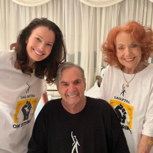Fran Drescher Instagram - The Drescher’s are all supporting @sagaftra & #sagaftrastrike  #power2performers #yeild2rdeal. This is about families trying to make a decent living and being respected for the contributions made to show business. It’s about corporate greed vs workers! The 2 should go hand in hand in sharing the wealth and mutual respect and redefine the meaning of success!
