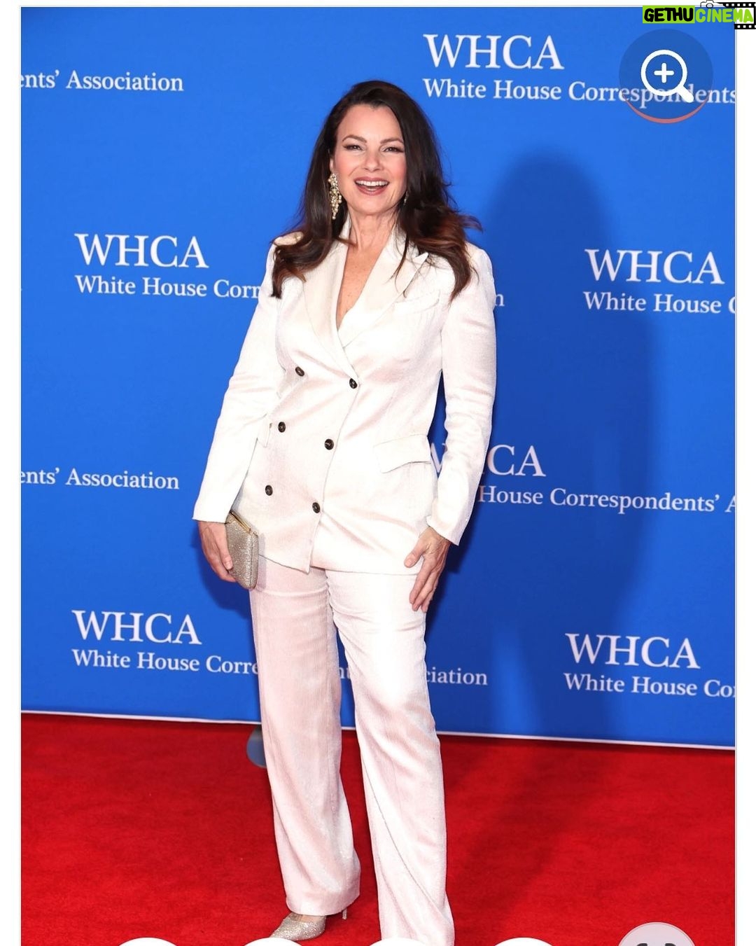 Fran Drescher Instagram - Girl from Flushing does good! Last night at the President’s Correspondents Dinner. Only in America!#anfa #patpa #rapact #crownact #detoxyourhome