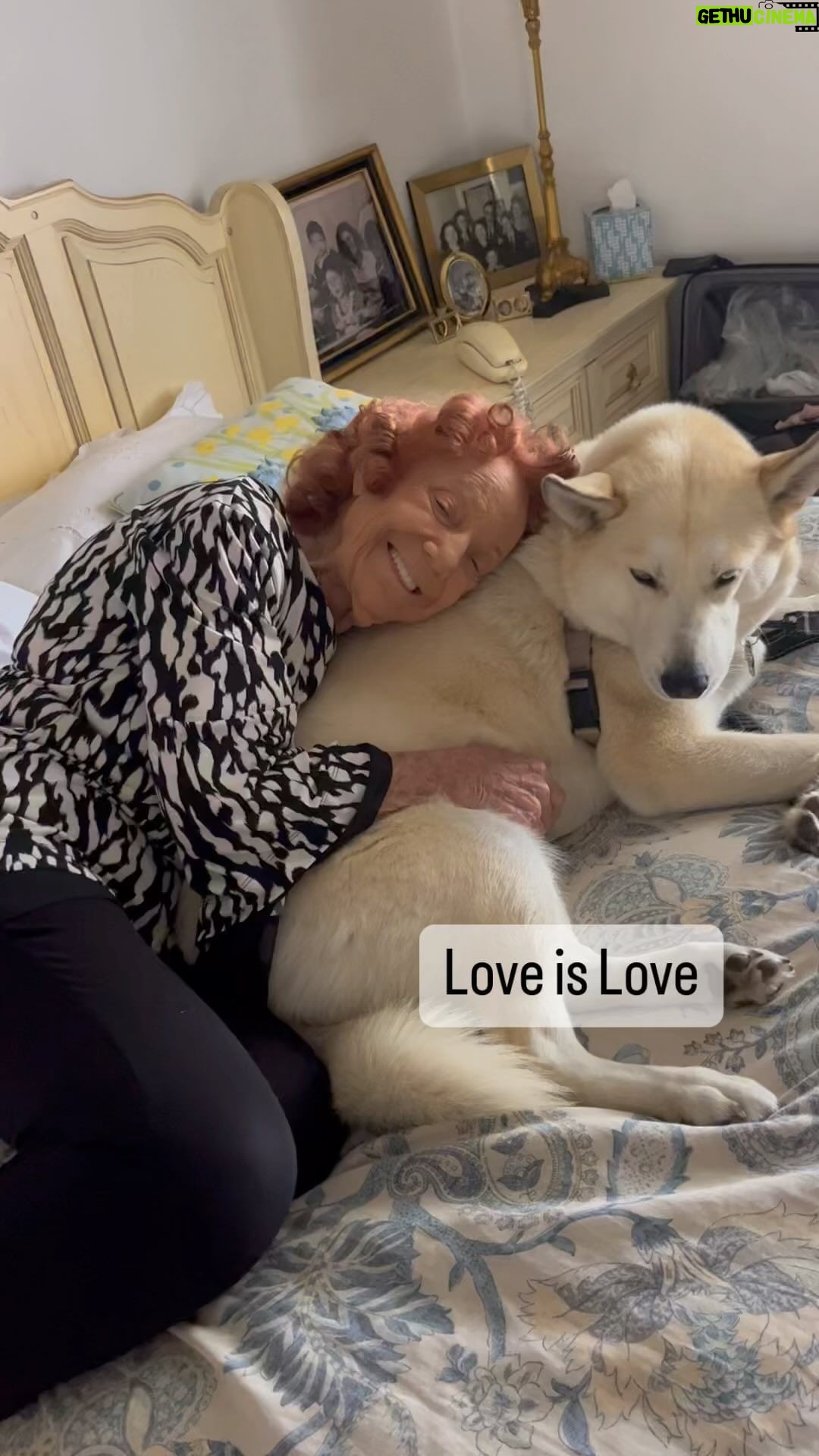 Fran Drescher Instagram - Here’s how to stay in the moment and reduce stress and add years to your life!