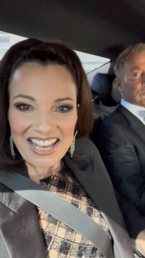 Fran Drescher Instagram - On my way to the oscars!!!!