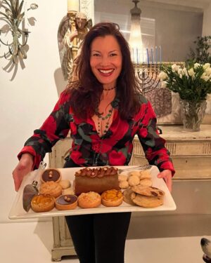 Fran Drescher Instagram - Incredible vegan desserts by @_maisonmacha  Mercí Macha! Trés Bon patisserie!