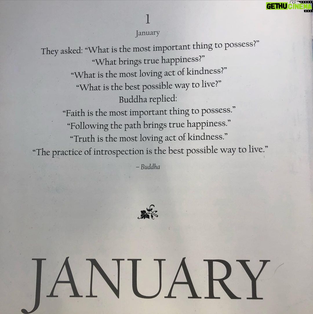 Fran Drescher Instagram - Welcome to 2023! Please read, memorize & practice daily…see what happens. It’s never too late for a fresh start! 🙏🏾❤️✌🏼