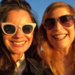 Fran Drescher Instagram - SoCal has the best weather in America! Stay warm people & happy holidays! #besties4life ❤️🎄🐾✌🏼🙏🏾🎅🏼🎁