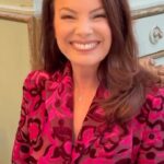 Fran Drescher Instagram – @lauragellerbeauty just topped themselves AGAIN with their Gorgeous in Gold Limited Edition Lipstick Trio. I swear its super creamy, gorge colors with a hint of gold finish for the holidays. I hope they decide to keep it year round bc it’s truly delicious! GO & Enjoy! đź’‹