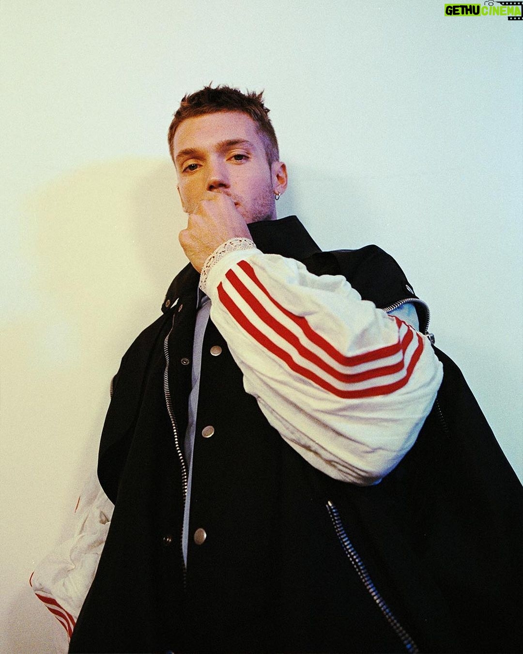 Franco Masini Instagram - Hello 2023 @badhombremag 🤍