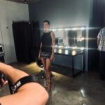 Gabrielle Prado Instagram – hoje eu levantei com uma vontade de ser gostosa. 🤤

#cabinedaprado de hoje: 

saia, brincos e frente única: @zara 
sandália: @schutzoficial 

beijos, irmãs! 😘 São Paulo, Brazil