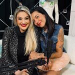 Gabrielle Prado Instagram - - Vocês são fofoqueiras?? eu e minha amiga quando se junta: 🗣🗣🗣🗣 ontem o podcast foi muito divertido com nossa cabritinha do coração, corre pra assistir… link no story! #poddarprado #cabrita