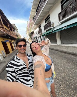 Gabrielle Prado Instagram - te quiero en cualquier parte del mundo. 💙
