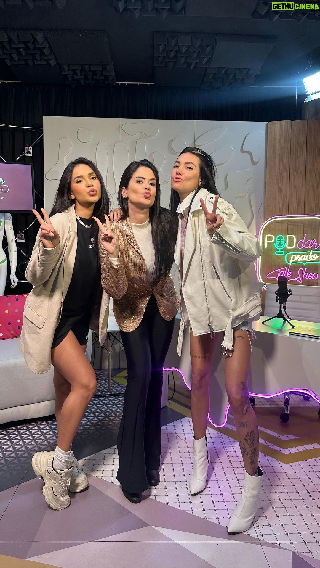 Gabrielle Prado Instagram - Vem com a tropa do @poddarprado 🦈 Hoje foi dia de muito reality show por aqui, acompanhem no YouTube São Paulo, Brazil