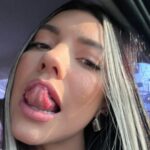 Gabrielle Prado Instagram - Tem tempo que tô pra postar esse antes e depois aqui das minhas cirurgias no nariz. mas hoje vou falar um pouquinho do processo! Outubro do ano passado fiz Septoplastia na @jkesteticaavancada devido a dificuldade que eu tinha de respirar e isso me atrapalhar muito no trabalho e no meu dia a dia (a clínica tem médicos profissionais excelentes que priorizam a sua saúde e lá foi o único local que me senti acolhida e confiante pra fazer esse procedimento). Depois de várias consultas, pedi ao Dr também que afinasse a ponta do meu nariz e desse uma empinada. ele fez maravilhosamente bem, só que eu não cumpri o pós e meu nariz acabou cedendo a ponta e inflamando muito. foi um processo longo (6 meses) de cuidados com a Jk e Abril desse ano refizemos a rino. Hoje, 2 meses depois esse é o resultado! não é o final, pq o Dr disse que pro resultado final, precisamos de 6 meses a 1 ano. no início confesso que foi difícil a adaptação, pq muda bastante, né? mesmo pq eu tenho brigado bastante com minha autoestima (depois falamos disso). só que hoje acordei e me olhei no espelho e me senti preparada pra compartilhar algo que tem sido bastante comentado por aqui. conforme os meses forem passando, eu vou mostrando a evolução pra vocês, ok? Qualquer dúvida só chamar o pessoal da @jkesteticaavancada beijo, mamãe ama! 💜 São Paulo, Brazil