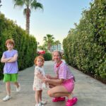 Galina Bob Instagram – Жаль всех, кто в Москве сейчас😂😂😂😂 (Лев) 
Тут в Турции и правда жаришка🤪 
Прям,очевидно, пик сезона🔥🔥🔥 но именно это я и люблю, чтоб прям жарко и душно… а в Москве мы так и не дождались лета😏 
Мы тут на 20 дней🤪 жаль что не могу поделиться с вами солнышком через экран,а так хочется😛