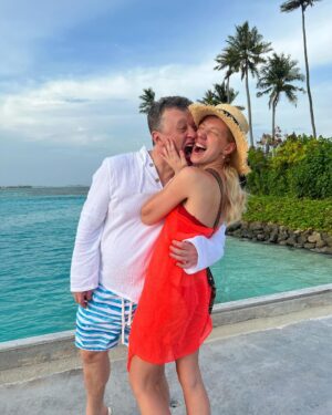 Galina Bob Instagram - Делюсь с вами самым сокровенным- своими эмоциями🥰🥰🥰🥰🥰 без фильтров и преукрашивания😄 
Какая фотка самая-самая?😁