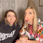 Galina Bob Instagram - Вот вам ещё прекрасный звук и маска для ваших рилс с подружкой😀😀😀 Первые 15 дублей мы ржали😂😂😂😂😂