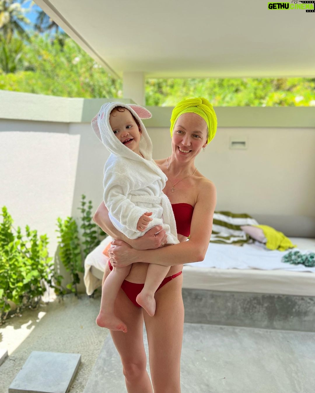 Galina Bob Instagram - Делюсь с вами самым сокровенным- своими эмоциями🥰🥰🥰🥰🥰 без фильтров и преукрашивания😄 Какая фотка самая-самая?😁