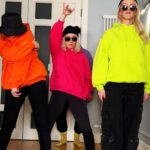 Galina Bob Instagram - Настоящую дружбу не купишь, а худи -да!🔥 Артикул на Wildberries 188634786 ❤️