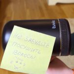 Galina Bob Instagram - У мальчиков теперь есть свой фен. лаконичный, даже можно сказать брутальный😎 Я для себя открыла бренд Tuvio🔥Это собственный бренд бытовой техники Яндекса и плюс его в том, что вся техника представлена эксклюзивно на Яндекс Маркете, то есть они продают технику без наценки посредников☝🏼 Теперь Лев с Андреем не смогут под предлогом мокрых волос подольше не ложиться спать. Буду клеить на него стикеры с напоминалками, чтобы приучать их к самостоятельности💛
