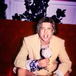 Gavin Magnus Instagram - Popcorn anyone?🍿 Shot by @ellenvonunwerth @ellenvonunwerthvon Fashion Editor Mike Adler @stylistmikeadler Fashion Assistant Karl Conan @Darianisme_ Art Direction @im___iggy Hair stylist @stephanebodin Location @lecarmen_paris Special thank to @faithconnexion París, France