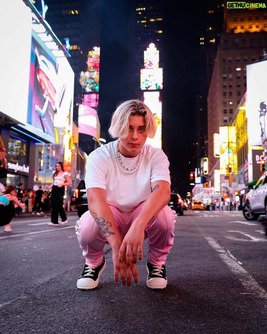 Gavin Magnus - 78.3K Likes - Fashion week was a success 😵💫 Comment what brands you see me wearin 🩸Double Tap the background city lights✔️