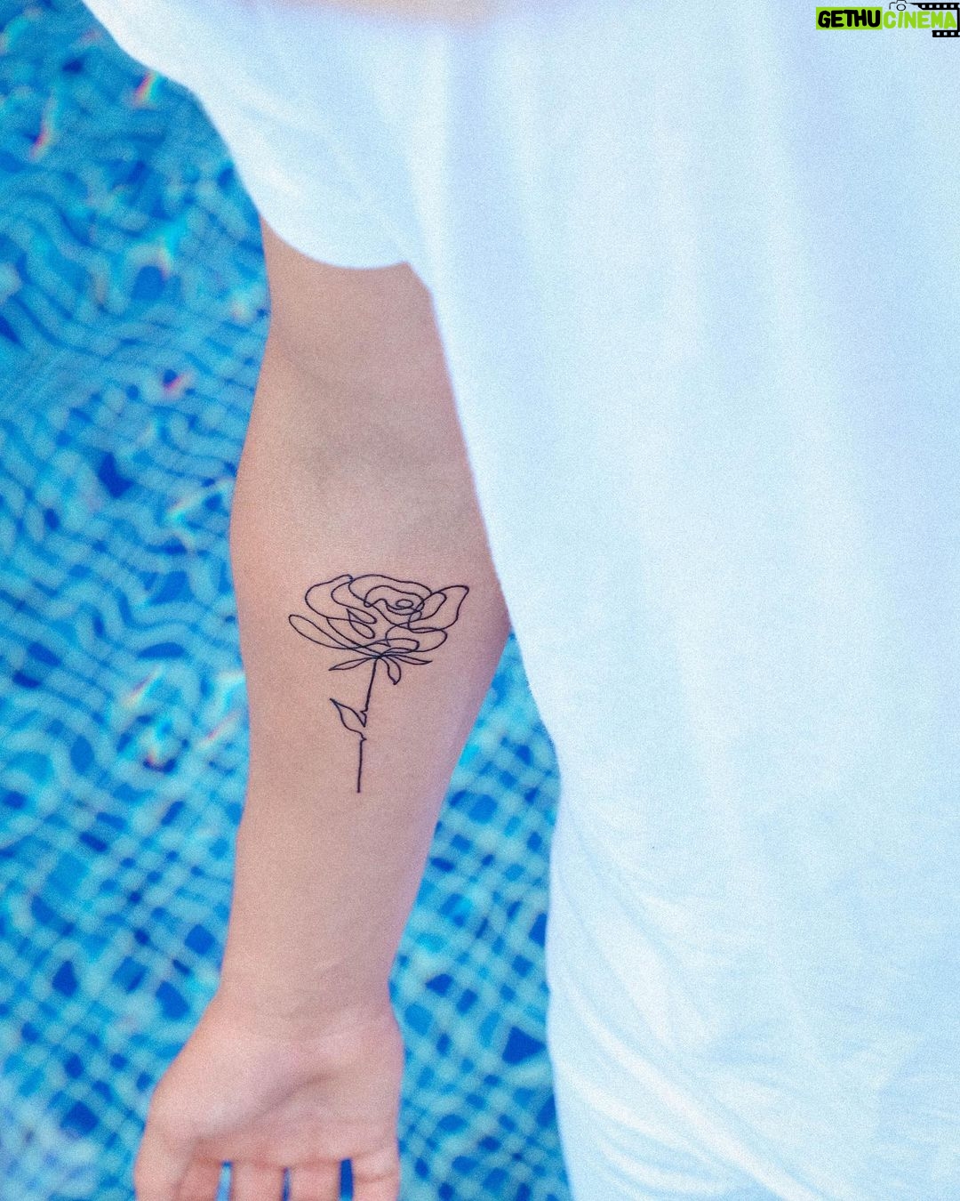 Gavin Magnus - 111K Likes - Every rose has its thorn 🌹 Comment "TATTOO" letter by letter 🖤