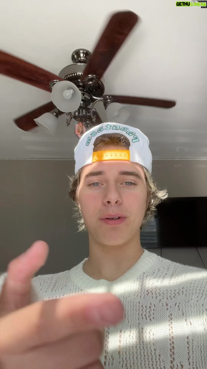 Gavin Magnus - 104.3K Likes - There's always that one unfiltered homie @colehiggins69 #gavinmagnus #harperzilmer #funny