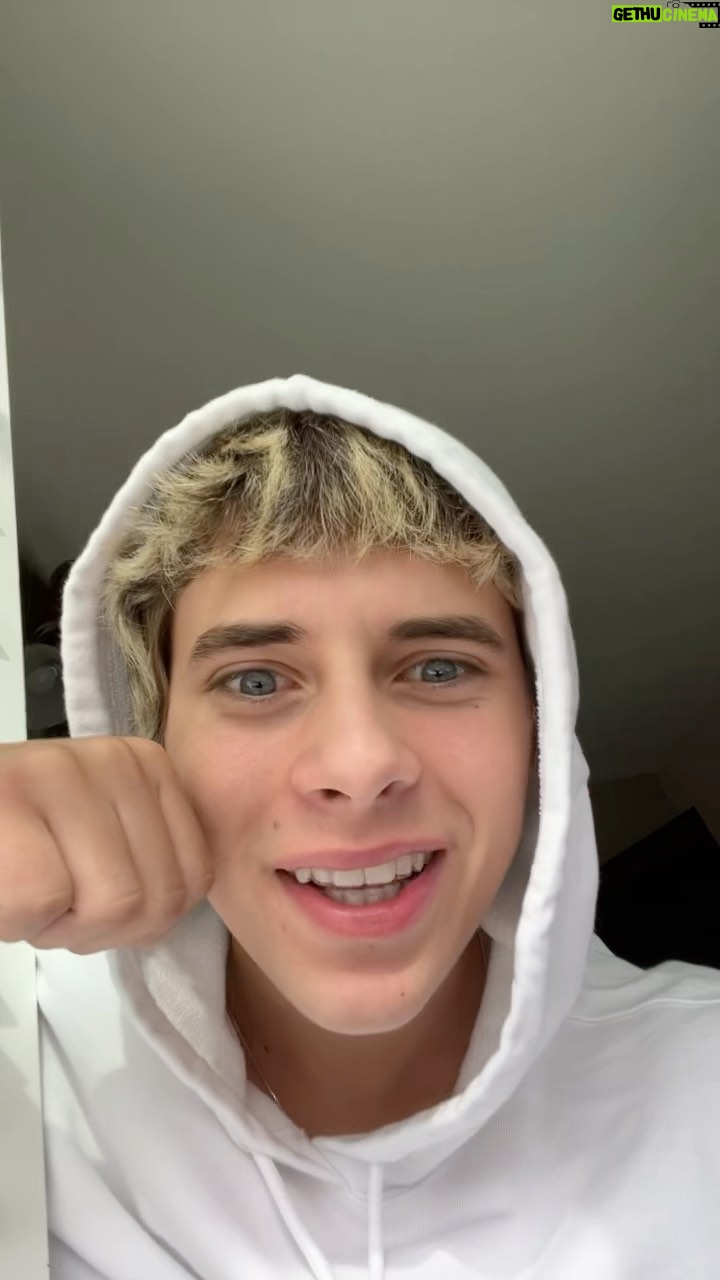 Gavin Magnus - 182.3K Likes - Yo Why Is This Kinda Catchy🤣 #piperandgavin #harperzilmer #viral #funny