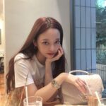 Goo Ha-ra Instagram - 행복해! 주문을 걸어 모두에게 얍