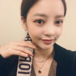 Goo Ha-ra Instagram - 오늘 하루도 좋은 하루 보냈나요?! 오늘 저는 조금 우울한 날이었지만 그래도 웃을게요 ^^ 오늘 하루도 수고했어요 !