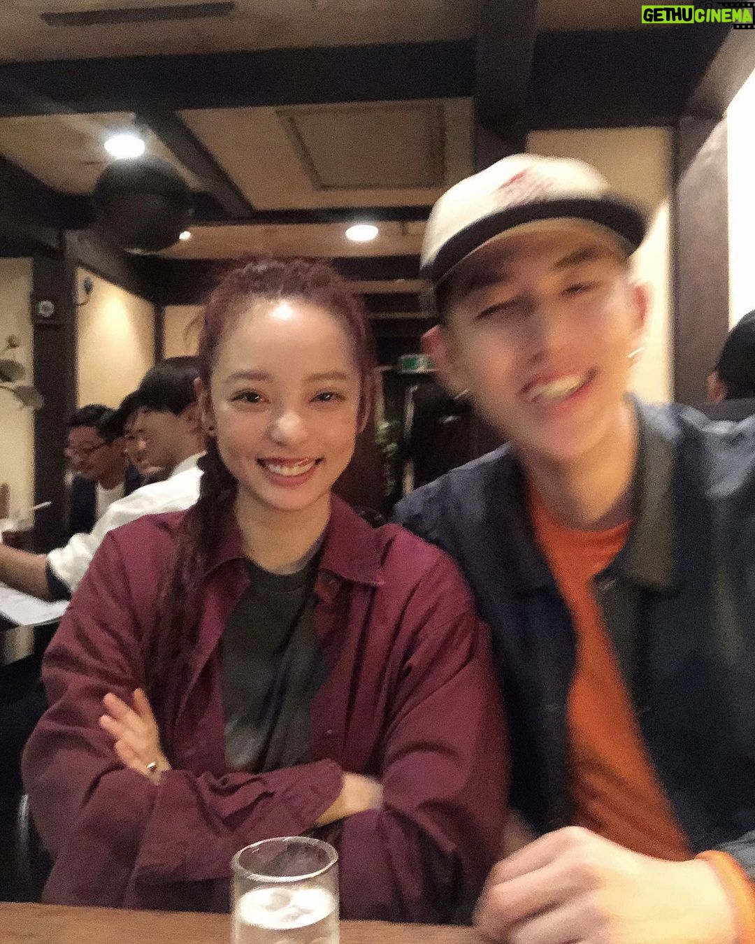 Goo Ha-ra Instagram - 20년지기 친구들 👭#小学生からの友達#일본#日本#나보러와줌#행복#우정#신공주#현인이#ㅋㄷㅋㄷ#흔들린거올려도좋다고함