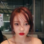 Goo Ha-ra Instagram – 오랜만에 촬영 😀🌹