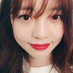 Goo Ha-ra Instagram – 점점 말을 아끼게 된다. 굳이 무언가를 시작하기에 앞서 포부를 밝히는일도 조심스럽다 나에게 부담감만 더 가중할뿐이었다 예전에 잘 풀릴거라 자부했던 일이 엎취락뒤치락하다가 배배 꼬여 망한적이 있었다 애초에 아무말도 안했으면 좋았을텐데 후회한들 내뱉은 말을 다시 주워 담을수는 없었다 그 후부터는 자연스레 앞날의 계획을 세세 하게 말하지 않게 되었다 #책<익숙해질때>중에서