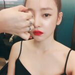 Goo Ha-ra Instagram - 헤~~~👅#Hourglass