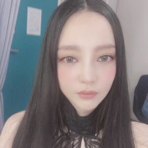 Goo Ha-ra Instagram - ✌️👋