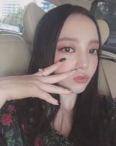 Goo Ha-ra Instagram - 🤘오늘은 끝 終わり!