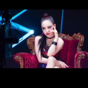 Goo Ha-ra Instagram - MidnightQueen  behind B cut ‪Now !!‬
‪#タワレコ渋谷 ‬
#midnightqueen
よろしくお願い致します！
11月13日

Now on sale