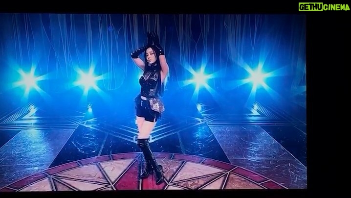 Goo Ha-ra Instagram - Midnight Queen 発売公開 👑😘