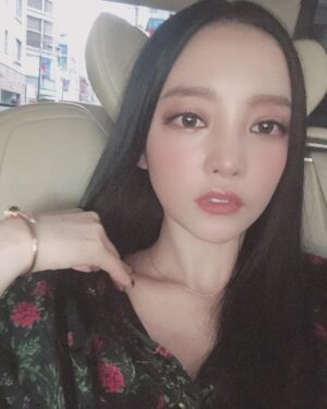 Goo Ha-ra Instagram - 🤘오늘은 끝 終わり!