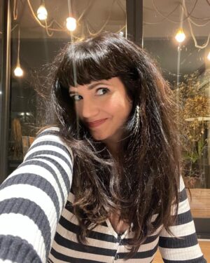 Griselda Siciliani Instagram - “…🎶🎵Hay días para quedarse a mirar,
Hay días en que hay poco para ver,
Hay días sospechosamente light,
Hay un deseo que pido siempre que pasa un tren…”