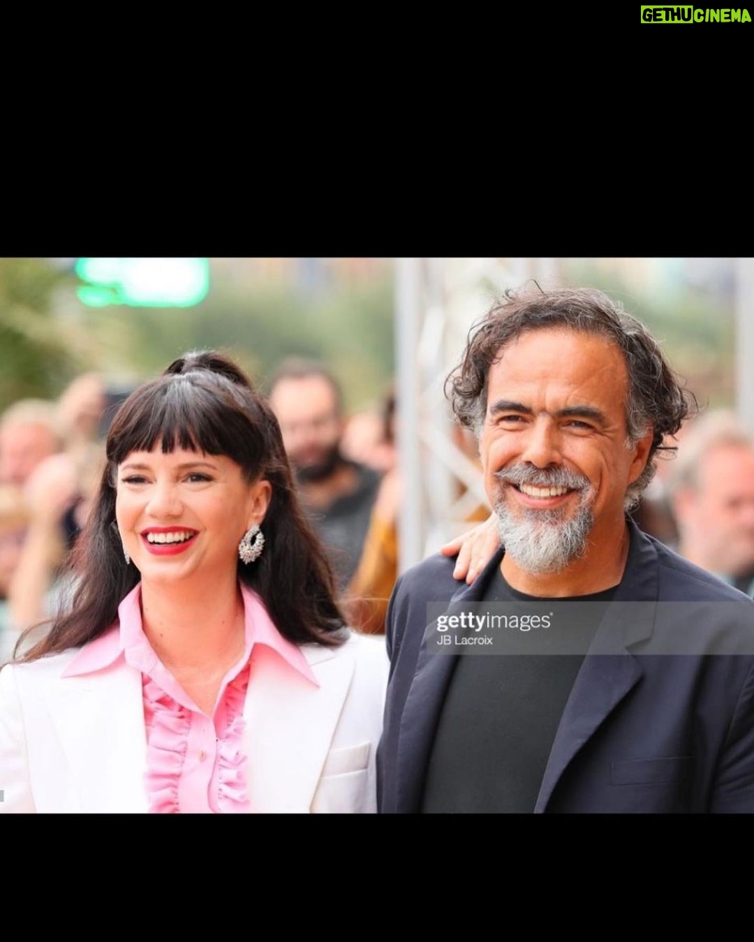 Griselda Siciliani Instagram - Gracias @sansebastianfes por la calidez y el cariño para esta película que amamos. Salú Bardo!!! #AlejandroGIñarritu @bardomovie @netflixlat . @rominagiangreco @menage_a_trois_boutique @prada @pao_makeup @ohlalanails_beauty Festival de cine de San Sebastián