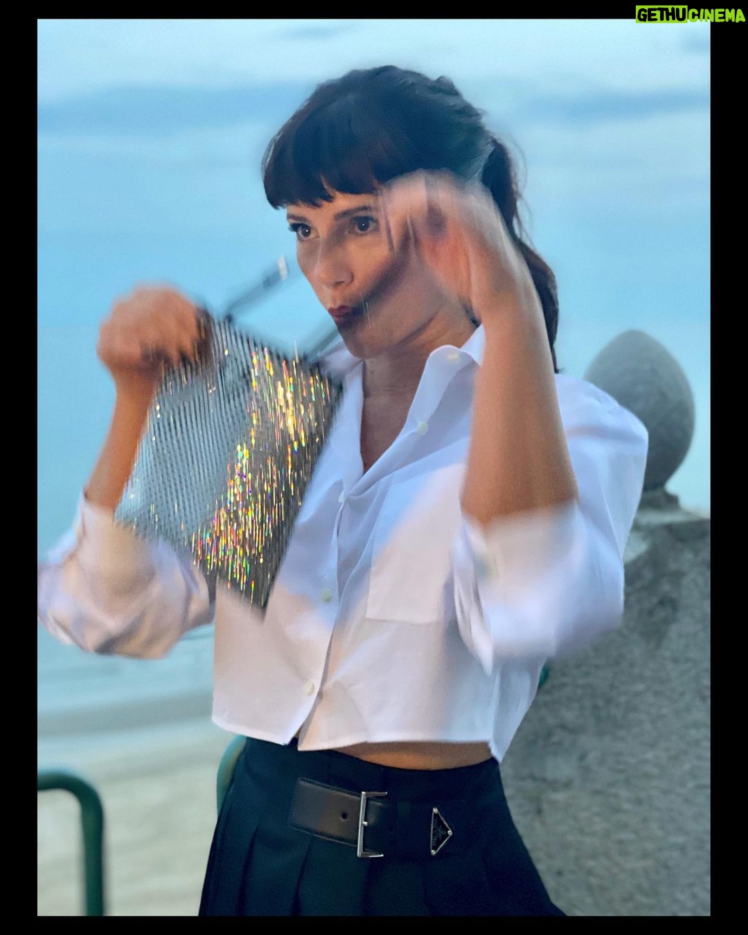 Griselda Siciliani Instagram - Un poco más de estos días intensos y maravillosos acompañando a #Bardo @labiennale @bardomovie @netflix . @prada @pao_makeup @josejuan35 Venezia,Italy