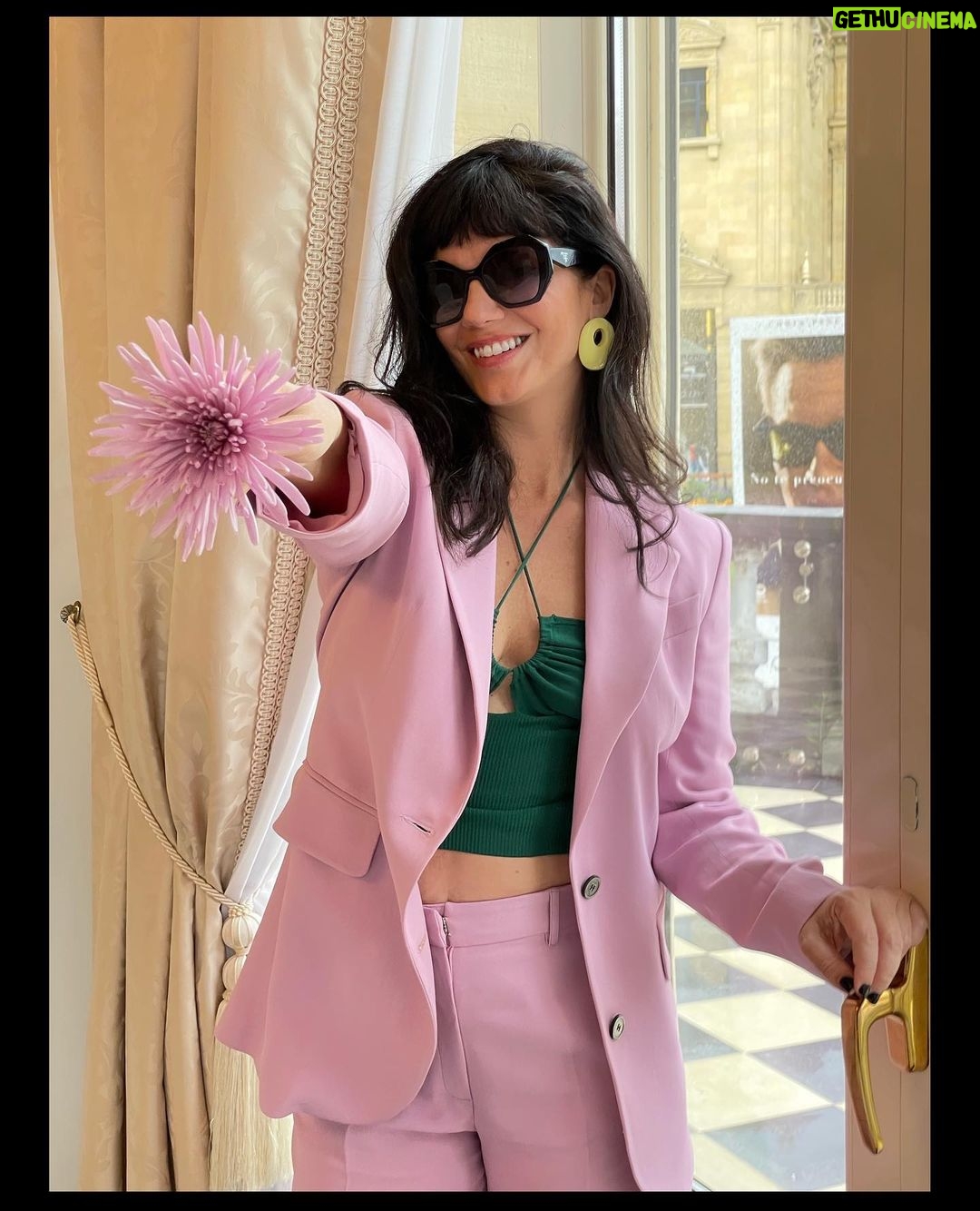Griselda Siciliani Instagram - #BARDO en @sansebastianfes . @bardomovie @netflixlat . @rominagiangreco @menage_a_trois_boutique @prada @pao_makeup @ohlalanails_beauty Festival de cine de San Sebastián