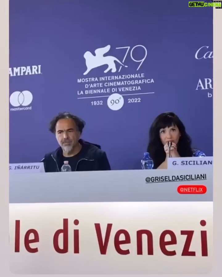 Griselda Siciliani Instagram - Un poco más de estos días intensos y maravillosos acompañando a #Bardo @labiennale @bardomovie @netflix . @prada @pao_makeup @josejuan35 Venezia,Italy